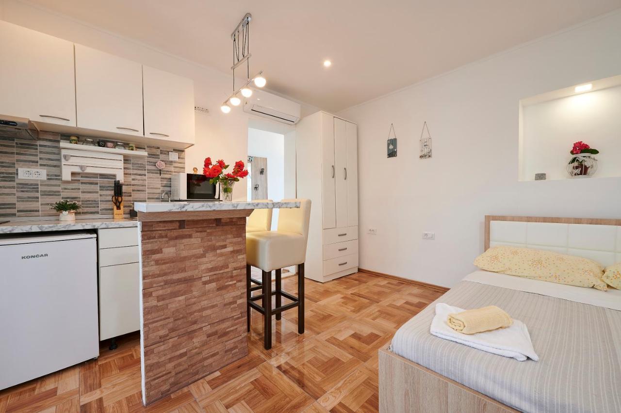 Apartments Lucija Τρογκίρ Εξωτερικό φωτογραφία