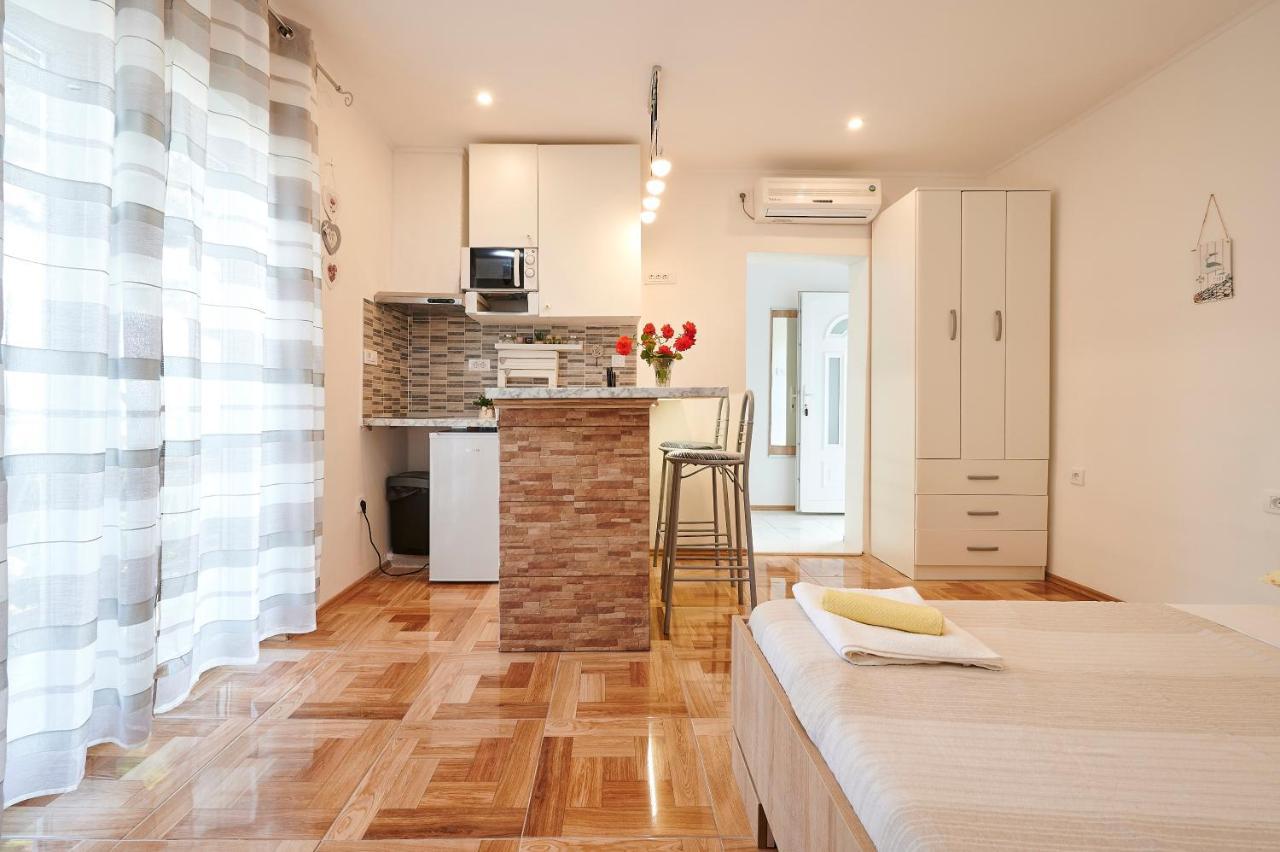 Apartments Lucija Τρογκίρ Εξωτερικό φωτογραφία