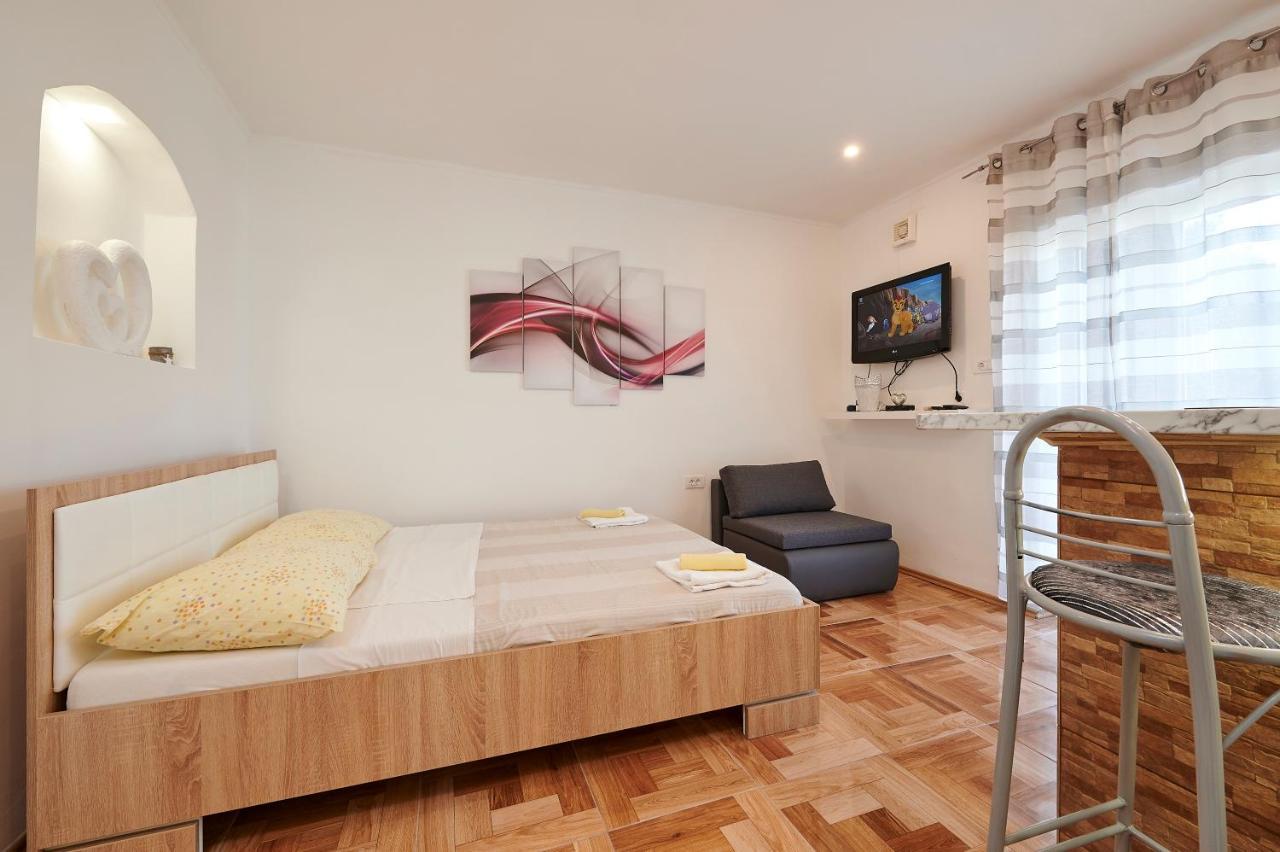 Apartments Lucija Τρογκίρ Εξωτερικό φωτογραφία