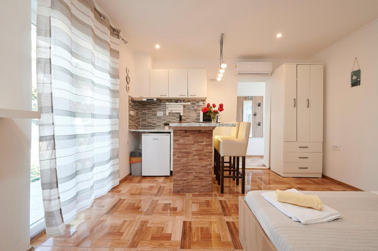 Apartments Lucija Τρογκίρ Εξωτερικό φωτογραφία