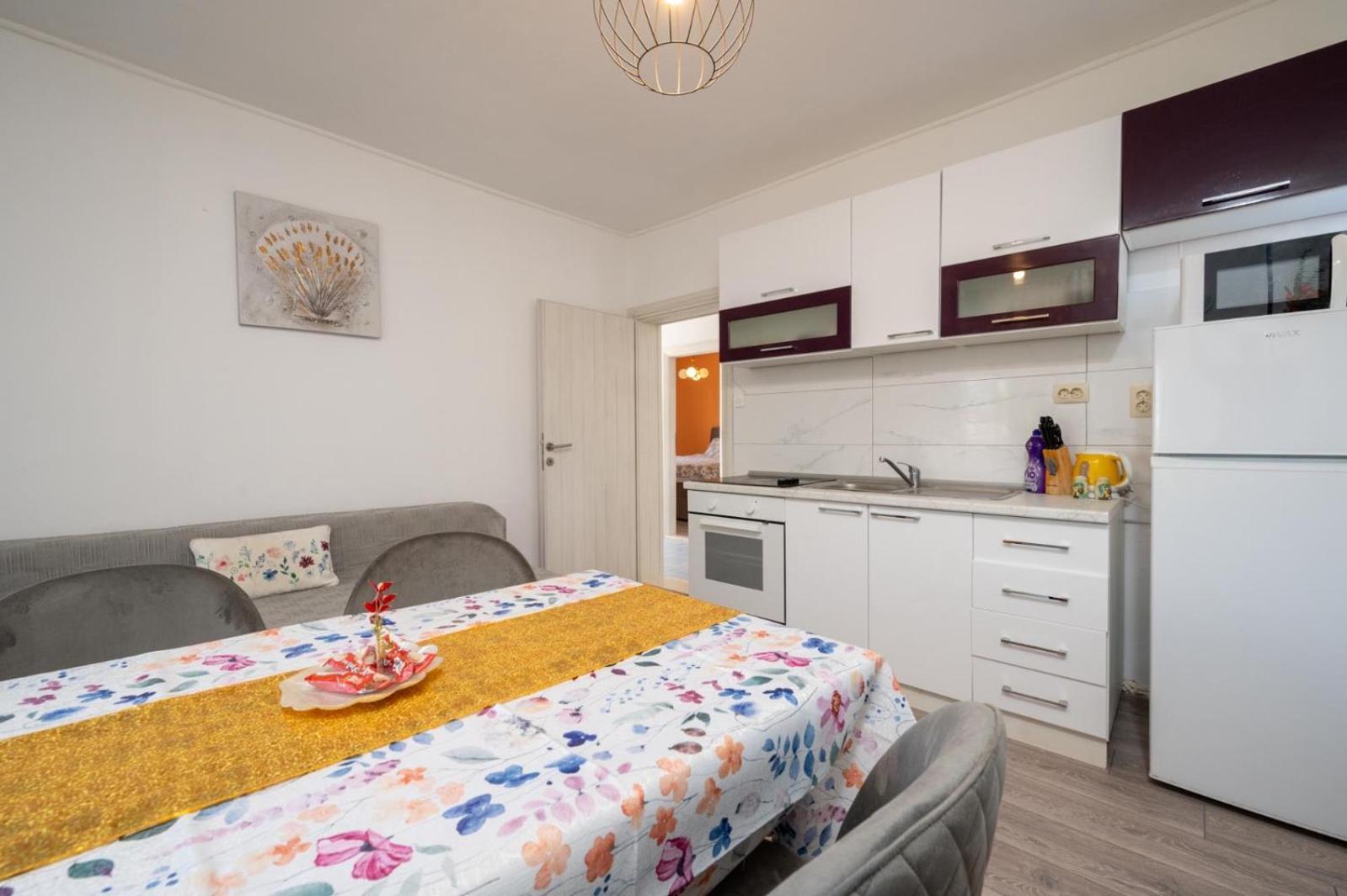 Apartments Lucija Τρογκίρ Εξωτερικό φωτογραφία