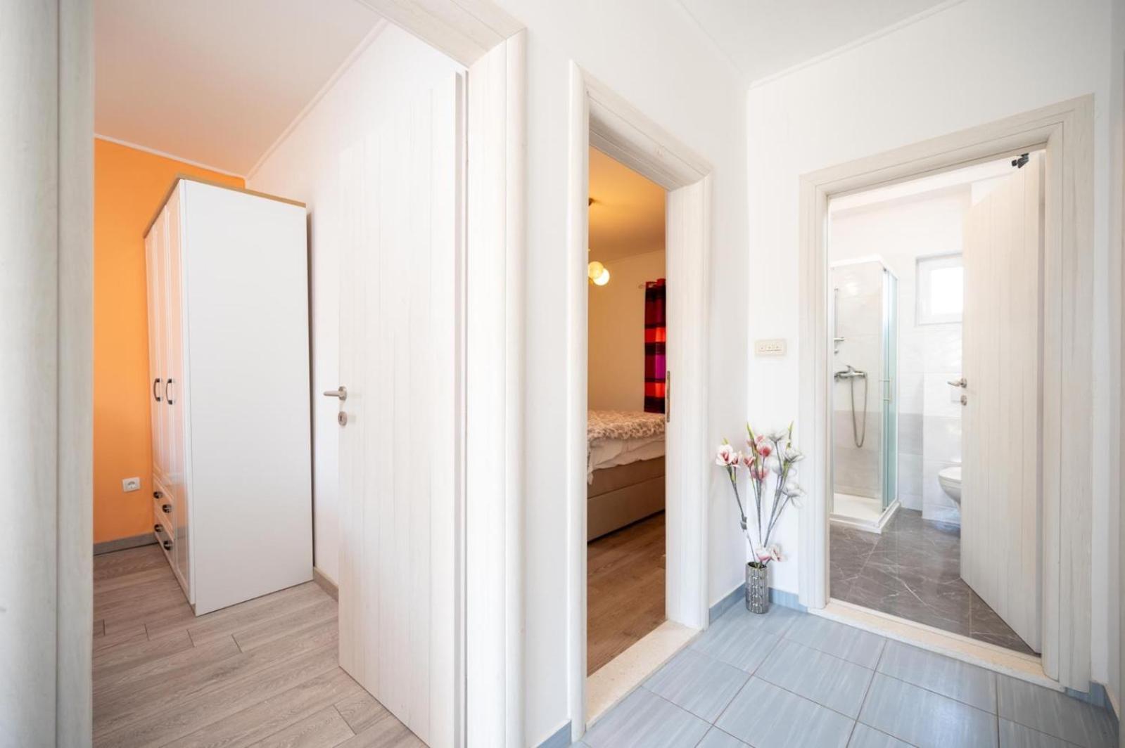 Apartments Lucija Τρογκίρ Εξωτερικό φωτογραφία